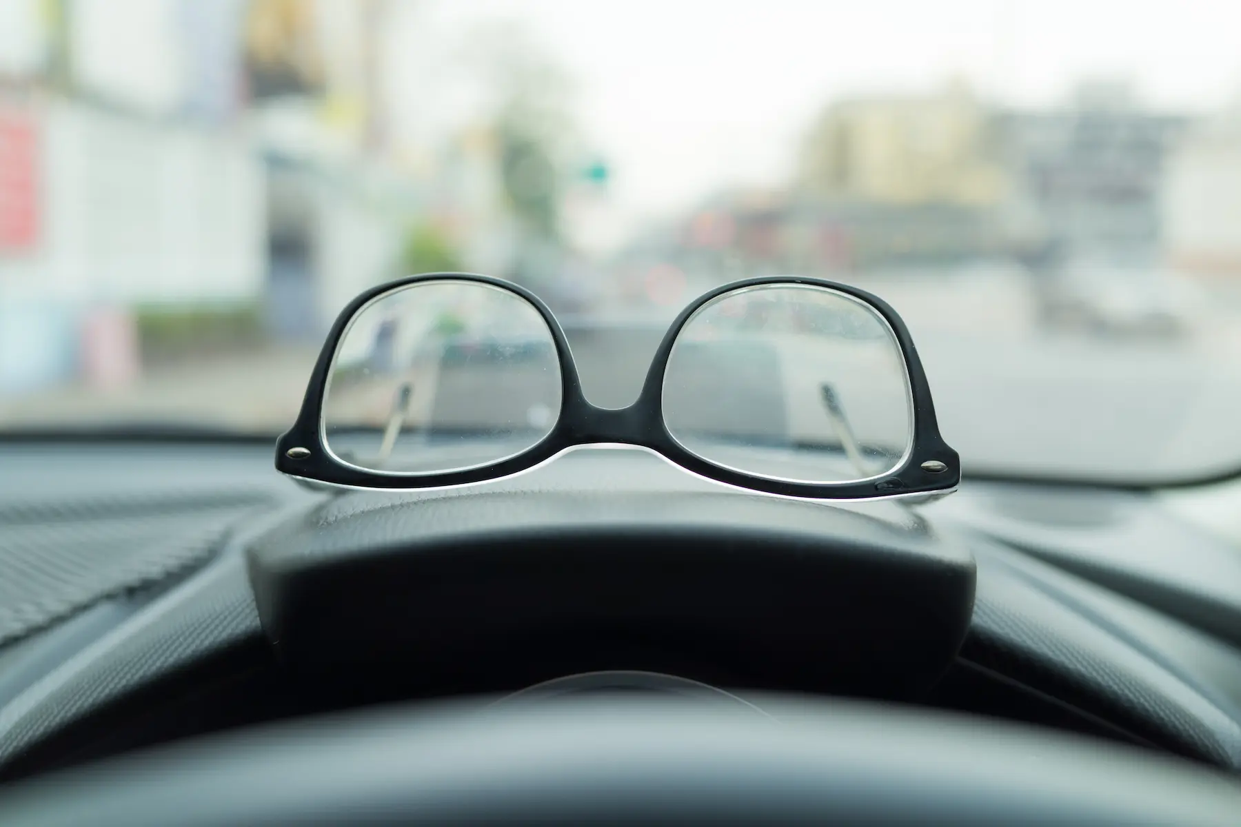 gafas de repuesto en el coche ¿Es obligatorio llevar gafas de repuesto en el coche?