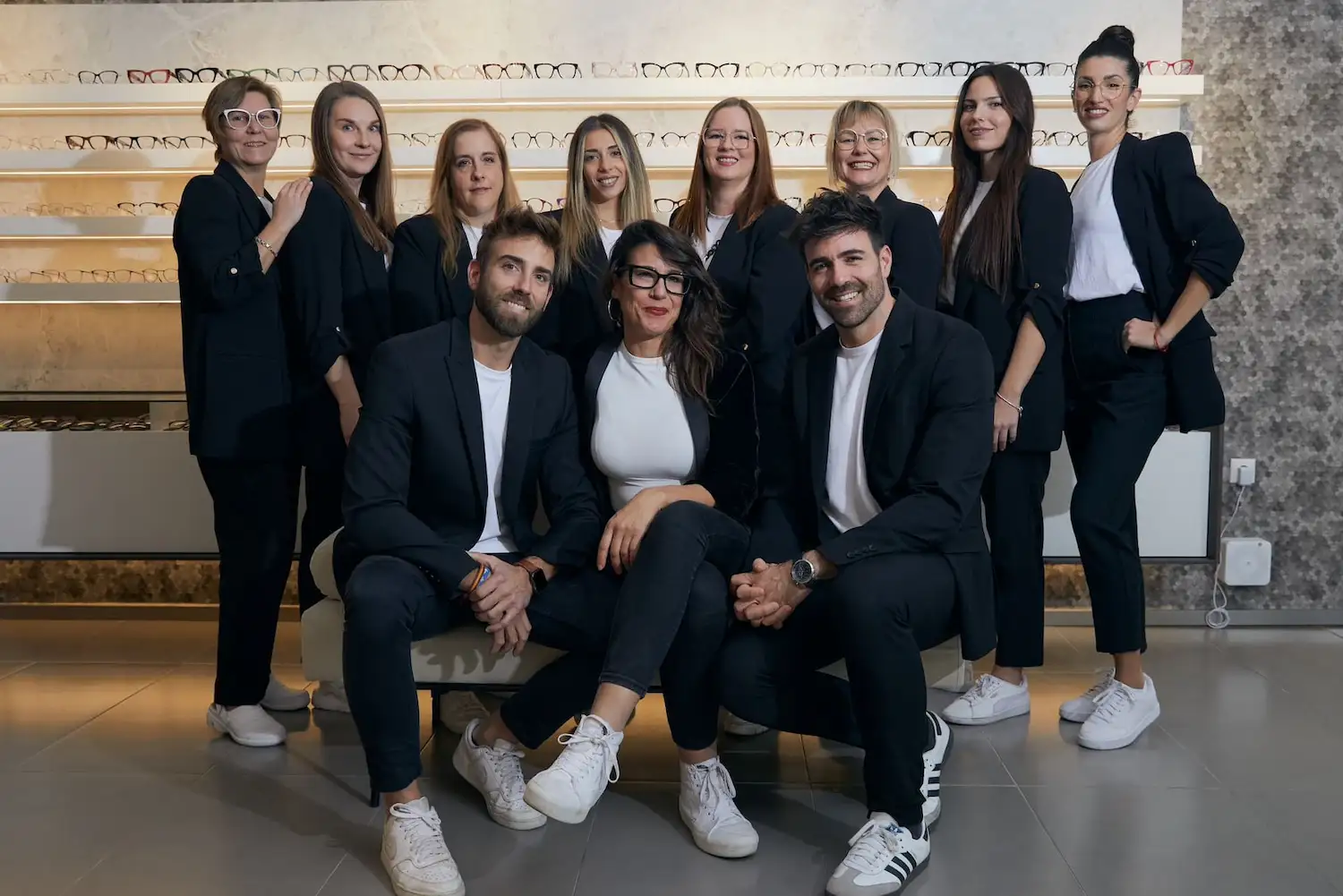 equipo de opticas avenida