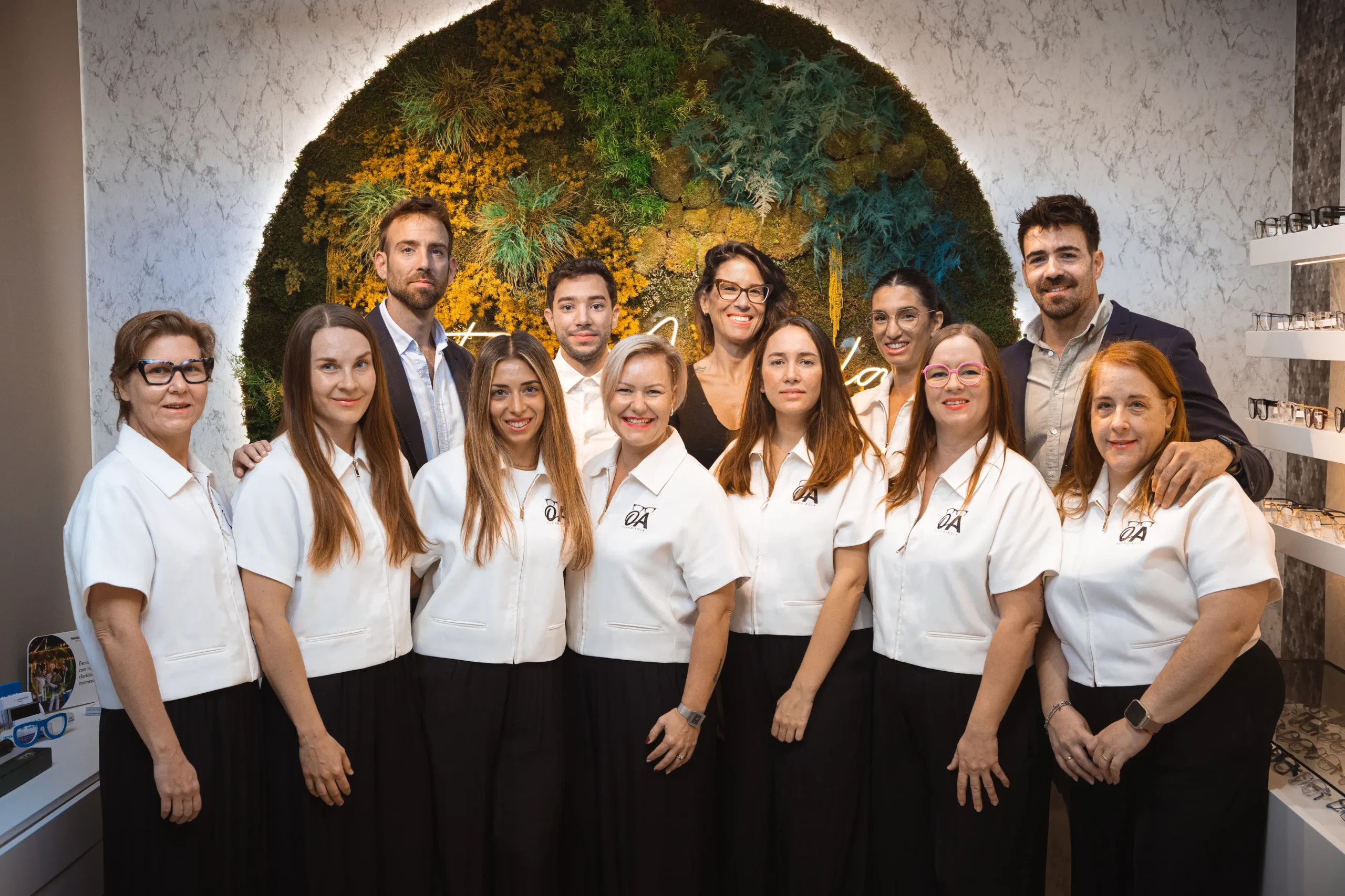 Foto de equipo Opticas Avenida Foto de equipo Opticas Avenida